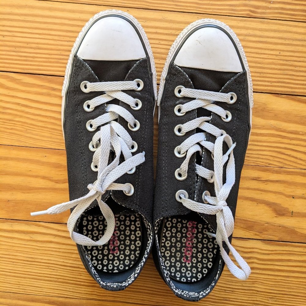 Converse Low Tops